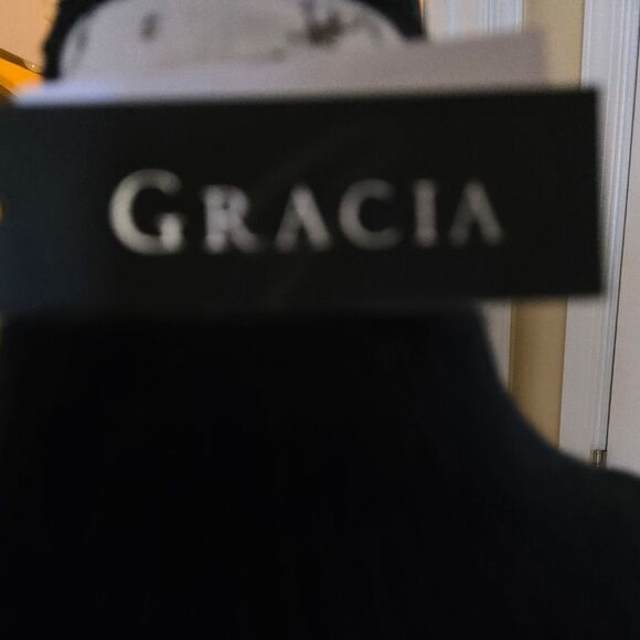 IMPORTED PULLOVER CREW NECK GRACIA SWEATER - Picture 6 of 9